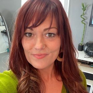 Meet your Posher, Hollie